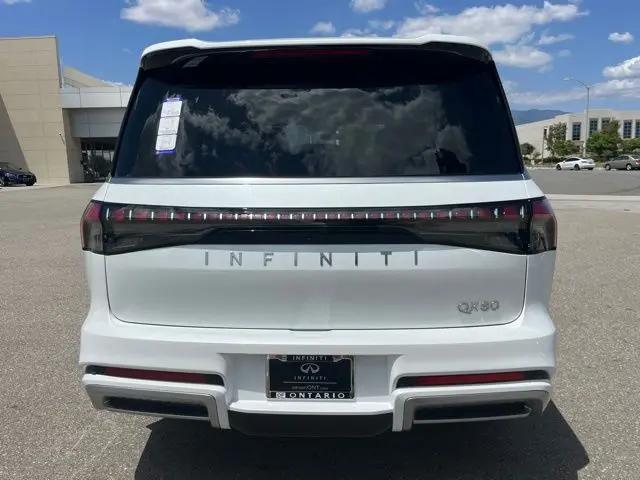 2026 INFINITI QX80 LUXE