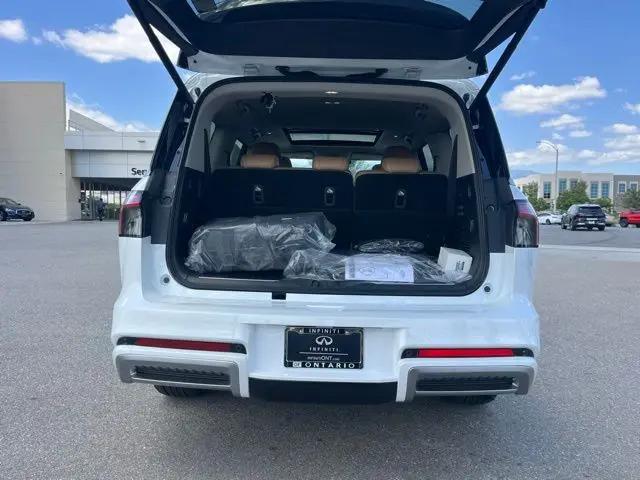 2026 INFINITI QX80 LUXE