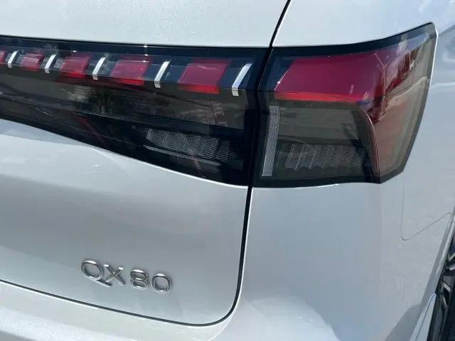2026 INFINITI QX80 LUXE
