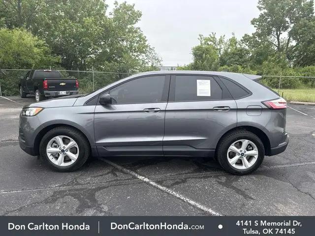 2022 Ford Edge SE