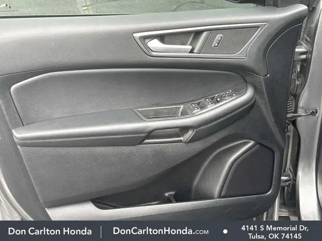 2022 Ford Edge SE