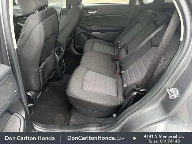 2022 Ford Edge SE