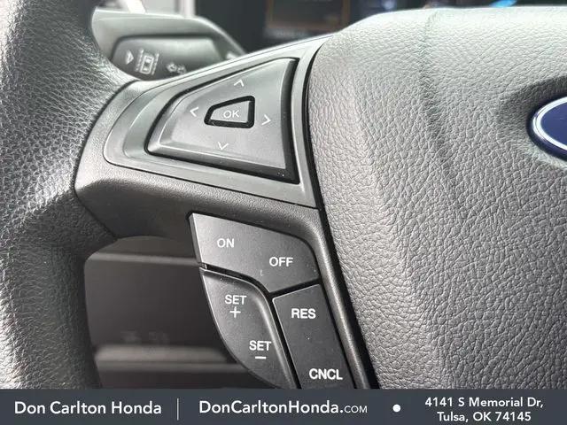 2022 Ford Edge SE