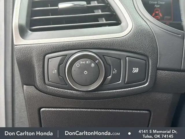 2022 Ford Edge SE