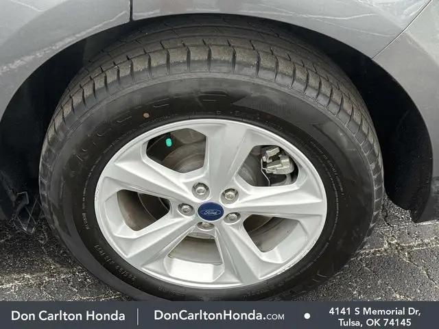 2022 Ford Edge SE