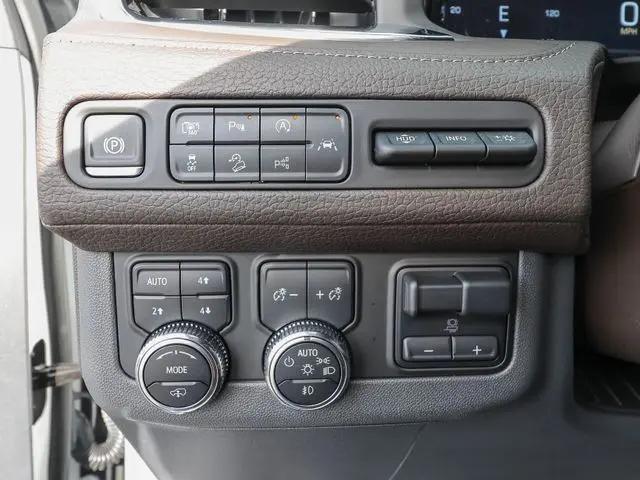 2024 GMC Yukon XL 4WD Denali