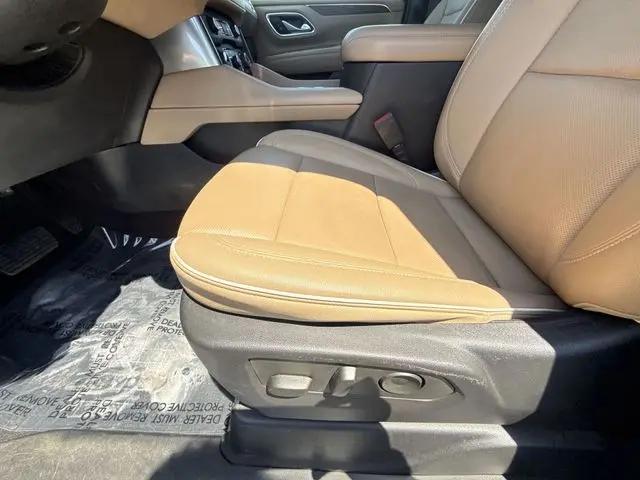 2022 Chevrolet Suburban 4WD Premier