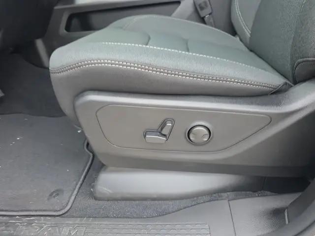 2026 Ram 1500 Lone Star Crew Cab 4x2 57 Box