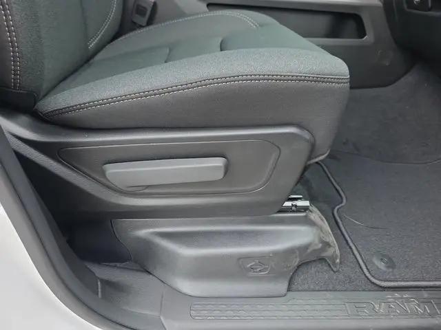 2026 Ram 1500 Lone Star Crew Cab 4x2 57 Box
