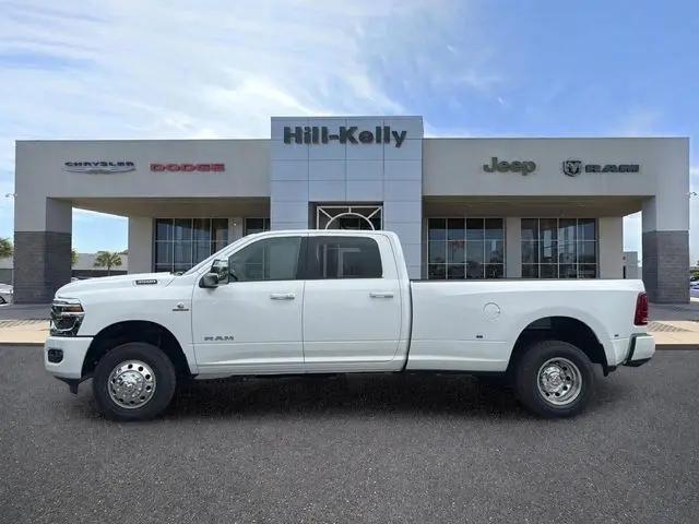 2026 Ram 3500 Laramie Crew Cab 4x4 8' Box