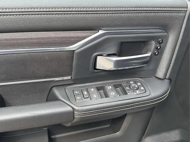 2026 Ram 3500 Laramie Crew Cab 4x4 8' Box