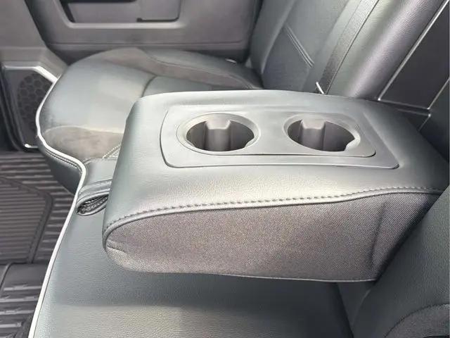 2026 Ram 3500 Laramie Crew Cab 4x4 8' Box