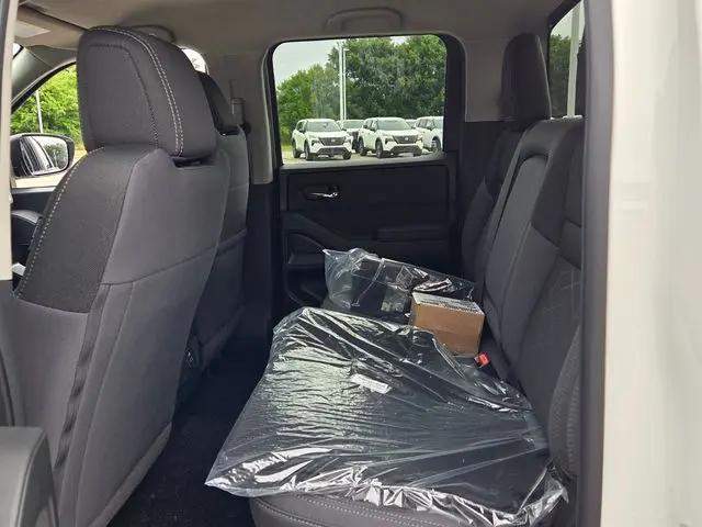 2026 Nissan Frontier Crew Cab SV 4x2