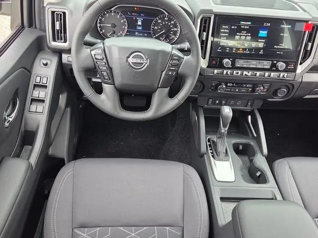 2026 Nissan Frontier Crew Cab SV 4x2