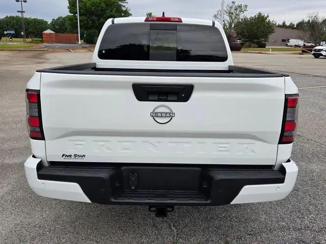 2026 Nissan Frontier Crew Cab SV 4x2