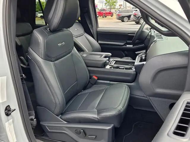 2026 Ford Expedition Max Platinum MAX