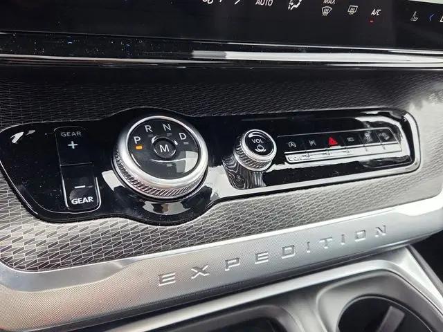 2026 Ford Expedition Max Platinum MAX