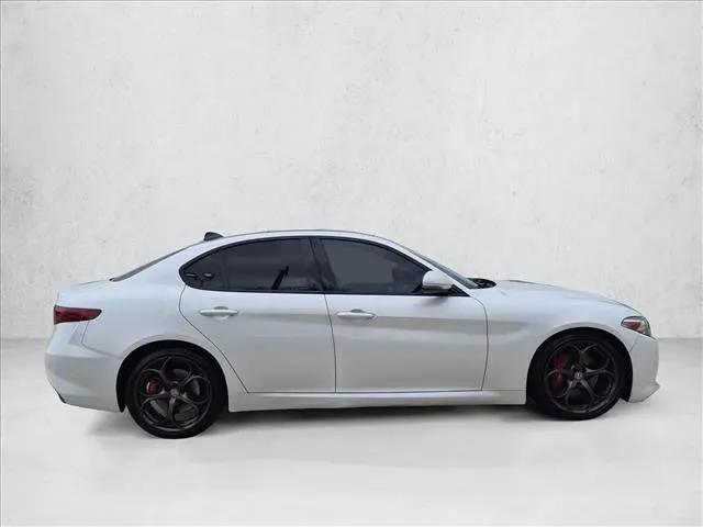 2017 Alfa Romeo Giulia Ti RWD