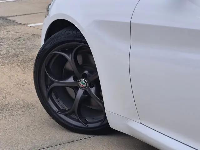 2017 Alfa Romeo Giulia Ti RWD