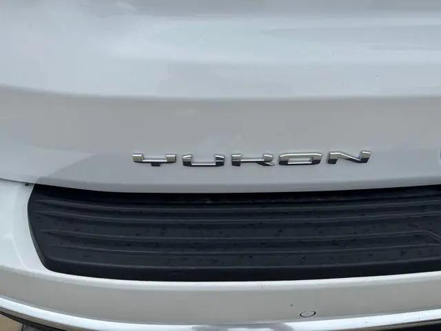 2023 GMC Yukon 4WD Denali
