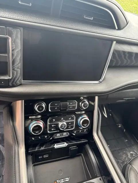 2023 GMC Yukon 4WD Denali