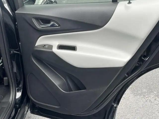 2023 Chevrolet Equinox AWD LS