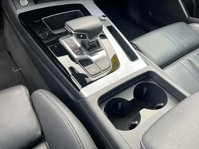 2025 Audi Q5 Premium 45 TFSI S line quattro