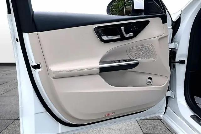 2026 Mercedes-Benz C-CLASS C 300 C 300