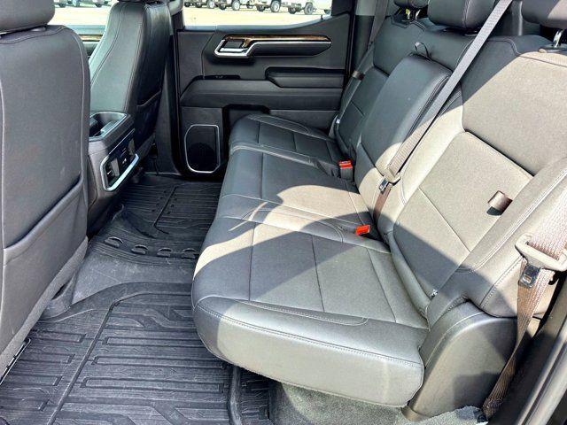 2024 GMC Sierra 1500 4WD Crew Cab Short Box Elevation with 3SB