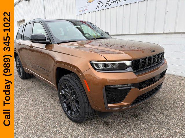 2026 Jeep Grand Cherokee GRAND CHEROKEE SUMMIT 4X4