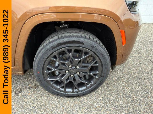 2026 Jeep Grand Cherokee GRAND CHEROKEE SUMMIT 4X4