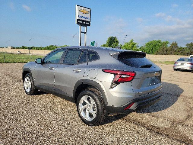 2026 Chevrolet Trax FWD LS