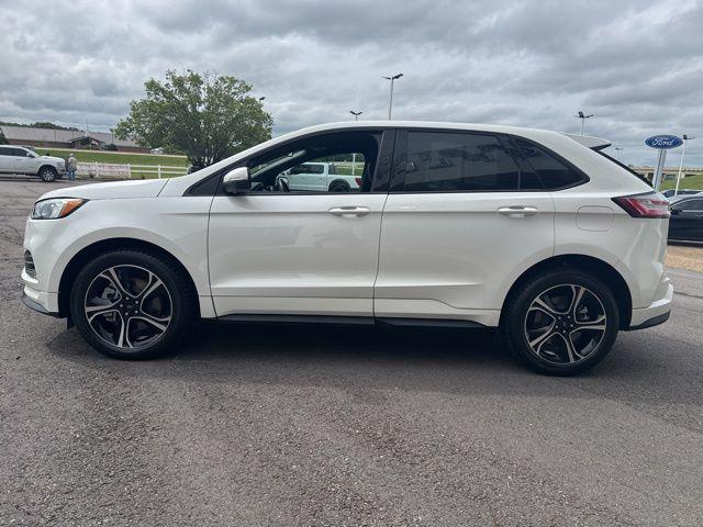 2022 Ford Edge ST