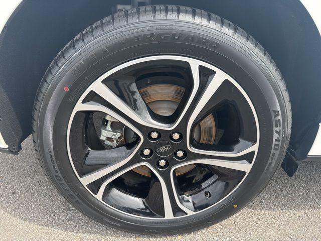 2022 Ford Edge ST