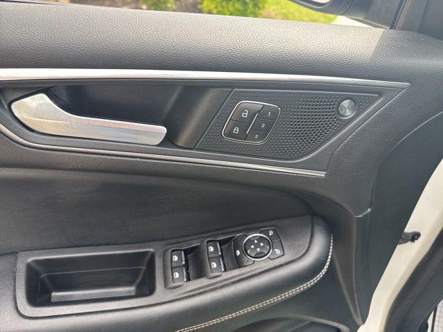 2022 Ford Edge ST
