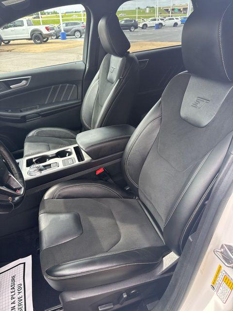 2022 Ford Edge ST