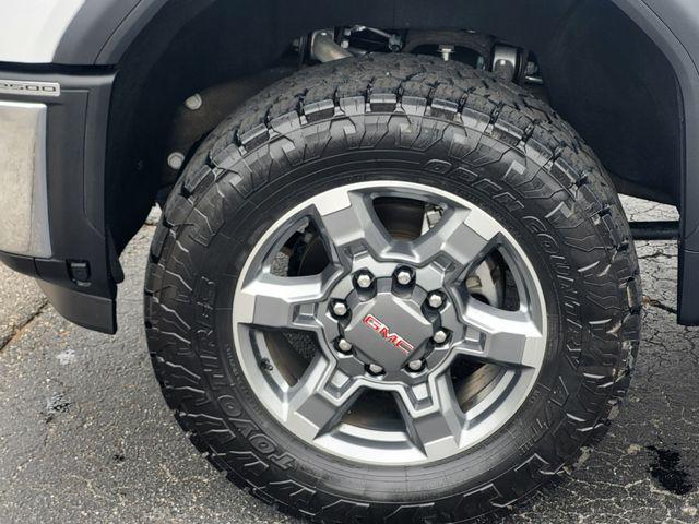 2025 GMC Sierra 2500HD 4WD Crew Cab Standard Bed SLT
