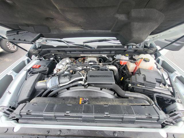 2025 GMC Sierra 2500HD 4WD Crew Cab Standard Bed SLT