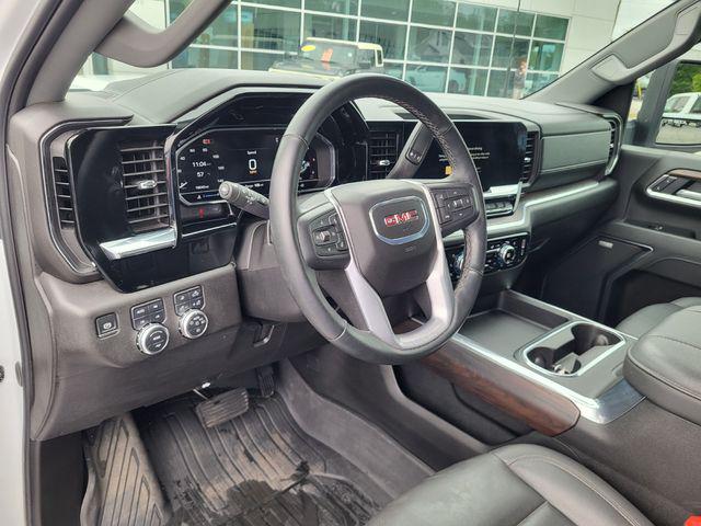 2025 GMC Sierra 2500HD 4WD Crew Cab Standard Bed SLT