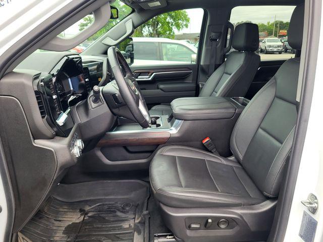 2025 GMC Sierra 2500HD 4WD Crew Cab Standard Bed SLT