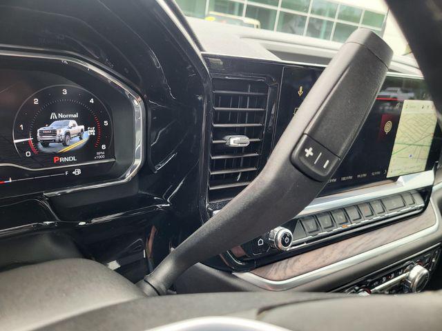 2025 GMC Sierra 2500HD 4WD Crew Cab Standard Bed SLT