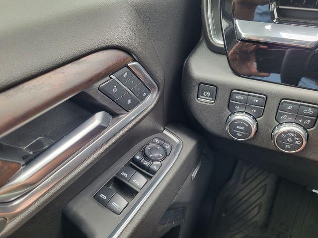 2025 GMC Sierra 2500HD 4WD Crew Cab Standard Bed SLT