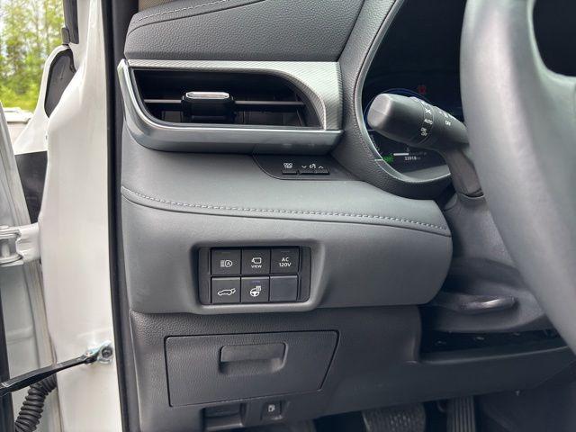 2024 Toyota Highlander Hybrid Platinum