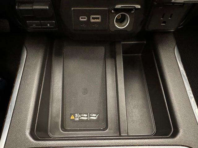 2023 GMC Sierra 3500HD 4WD Crew Cab Long Bed Denali