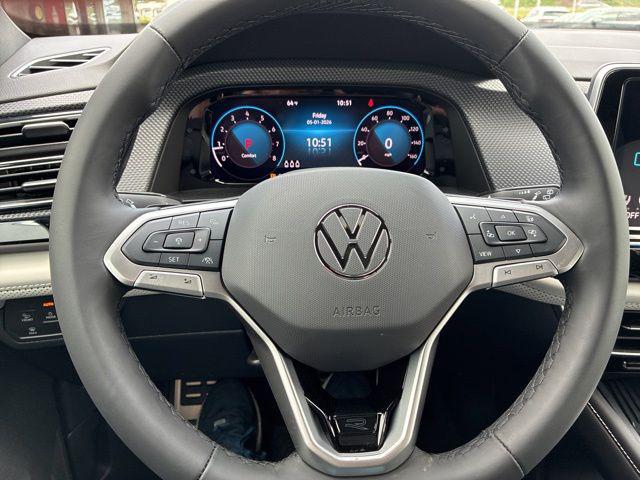 2026 Volkswagen Atlas Cross Sport SEL Premium R-Line