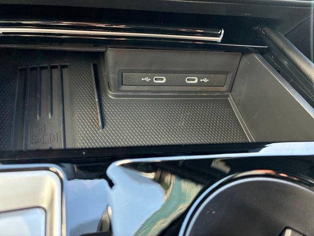 2026 Volkswagen Atlas Cross Sport SE with Technology