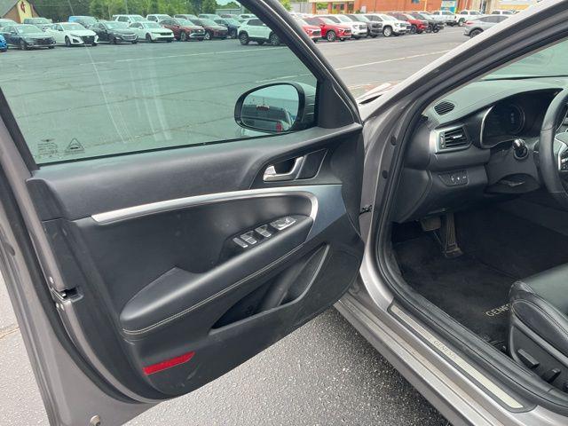 2023 Genesis G70 2.0T AWD