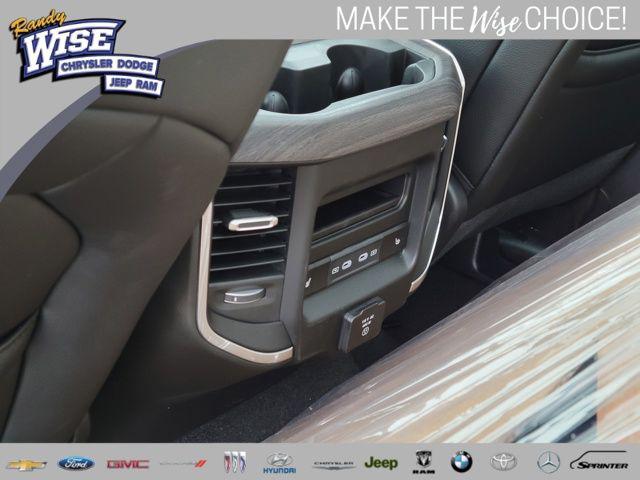 2026 Ram 1500 Laramie Crew Cab 4x4 57 Box
