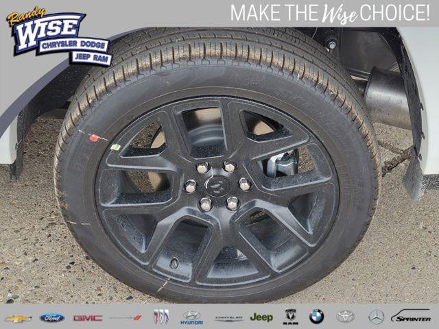 2026 Ram 1500 Laramie Crew Cab 4x4 57 Box