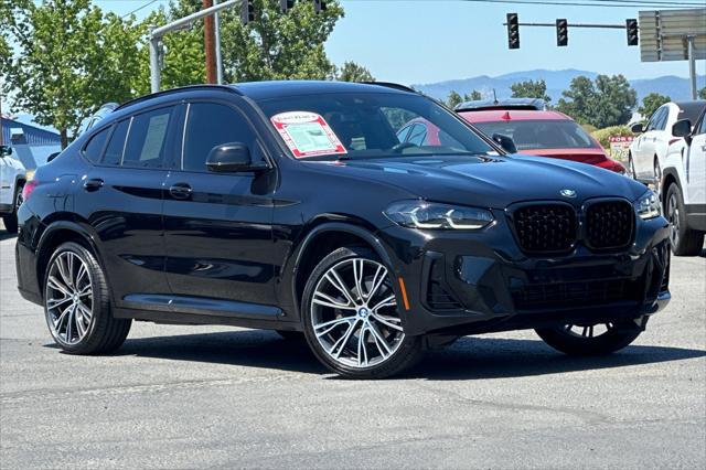 2023 BMW X4 xDrive30i